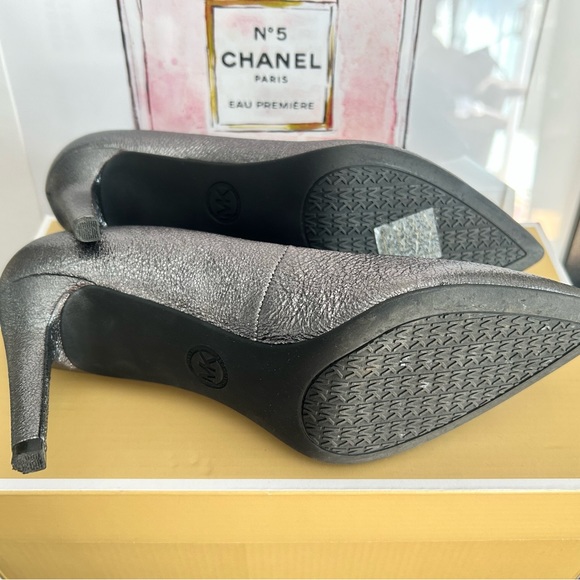 Michael Kors Dorothy Flex Pump sparkle Metallic Anthracite Size 7.5 *like new* - Picture 4 of 6